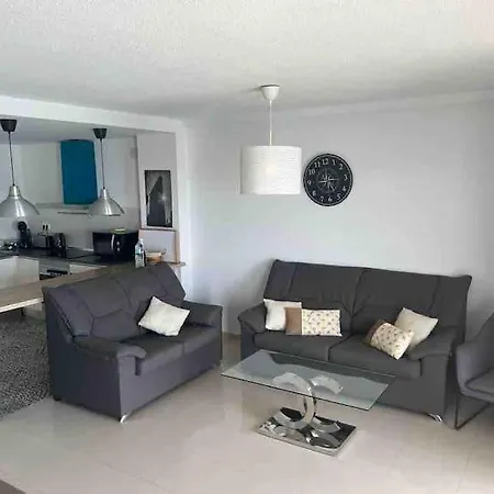 Ruim Aan Het Met 4 Slaapkamers Apartamento
