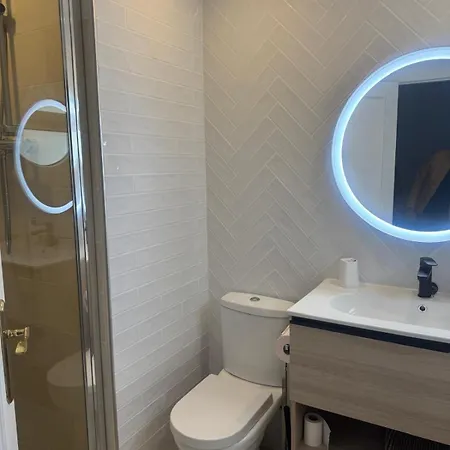 Ruim Aan Het Met 4 Slaapkamers Apartamento *